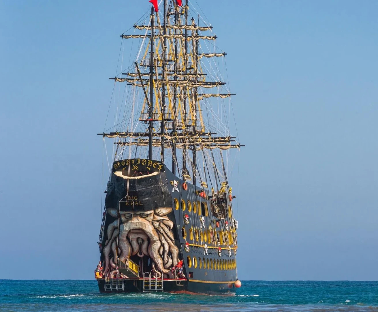 Pirate Boat Tour in Alanya